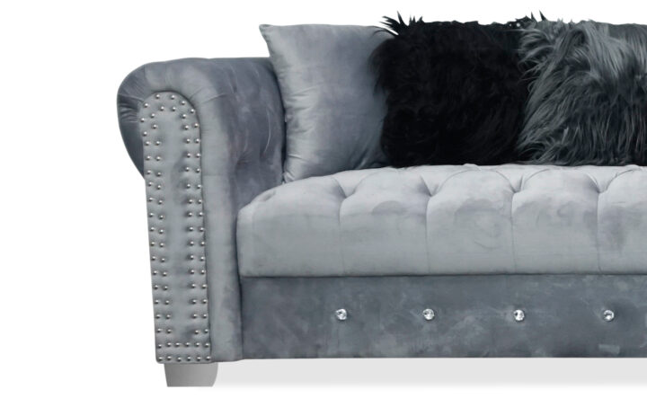 MELROSE-SECTIONAL-IN-Silver-Closeup