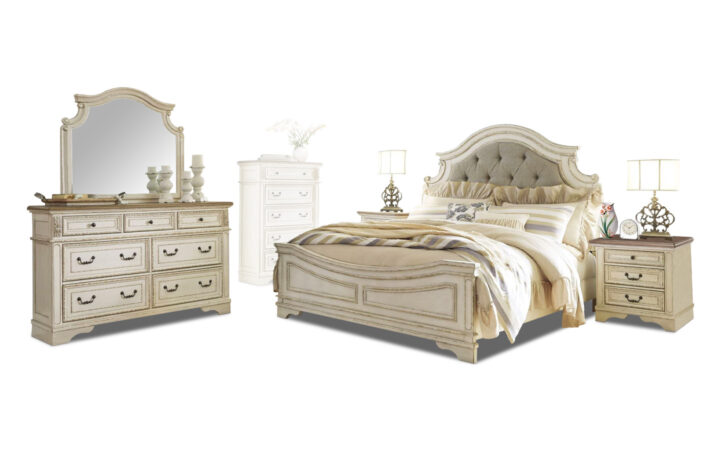 Realyn bed, dresser, mirror and nightstand