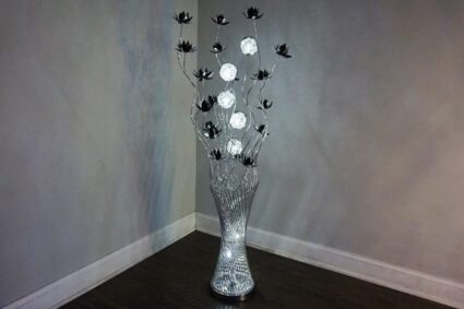 Chatney LED Floral Lamp
