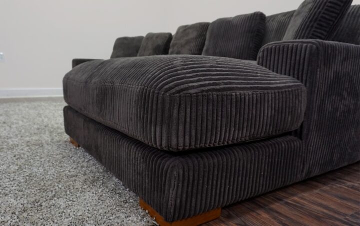 Mena Sectional in Dark Gray