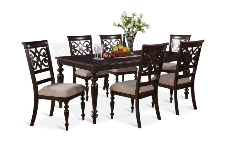Zora Dining Room Set