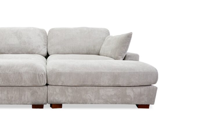 Brair Sectional In Light Gray