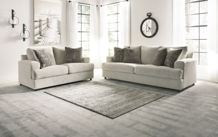 Soletren Sofa & Loveseat