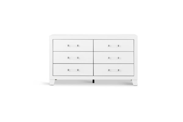 Luccia Dresser