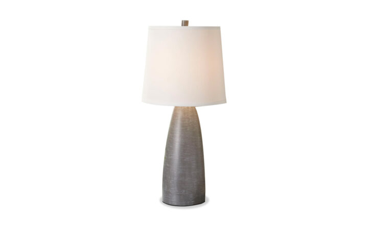 Shavontae Table Lamp