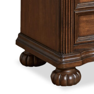 LAVINTON NIGHTSTAND CLOSEUP 01