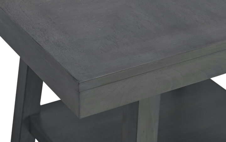Seneca Table closeup 02