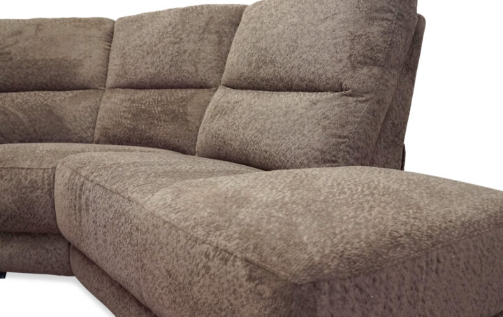 BOBBY-SECTIONAL-06