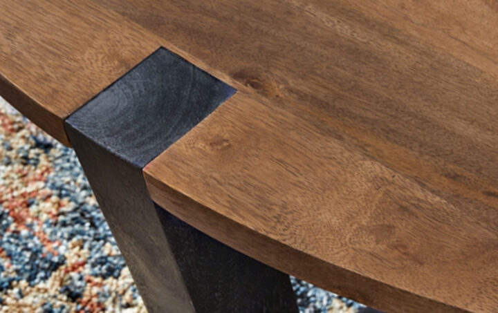 Hanneforth-Coffee-Table-Closeup-1