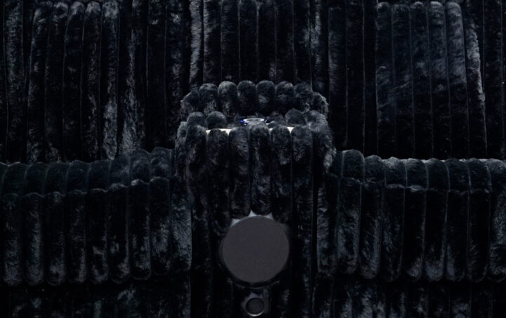 MCLEOD-LoveSeat-Closeup