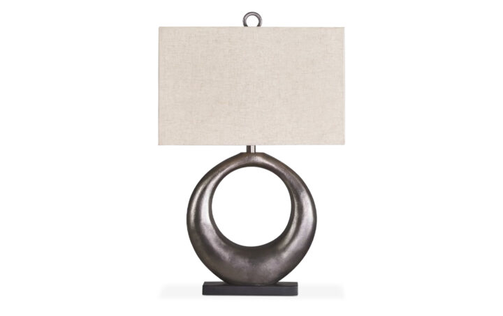 SARIA-METAL-TABLE-LAMP-1