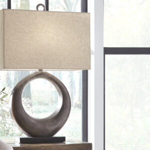 SARIA-METAL-TABLE-LAMP-Life-Style