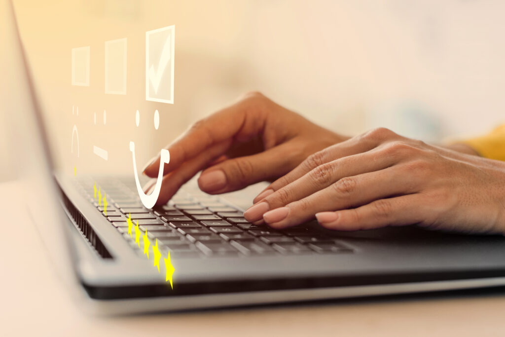 checking retailer's reviews before online furniture shopping